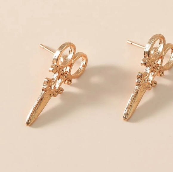 💎3/$20 Vintage Styled scissor Earrings - Picture 5 of 6